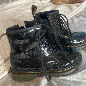 Girl boots back with sparkles